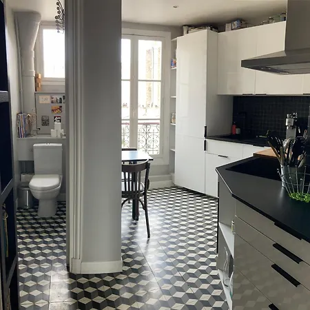 54m2 Quartier Jourdain 75020 Etage 5 Sans Ascenseur Apartment *